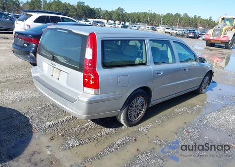 2005 Volvo V70 2.4 from USA, damaged, VIN YV1SW612252521219